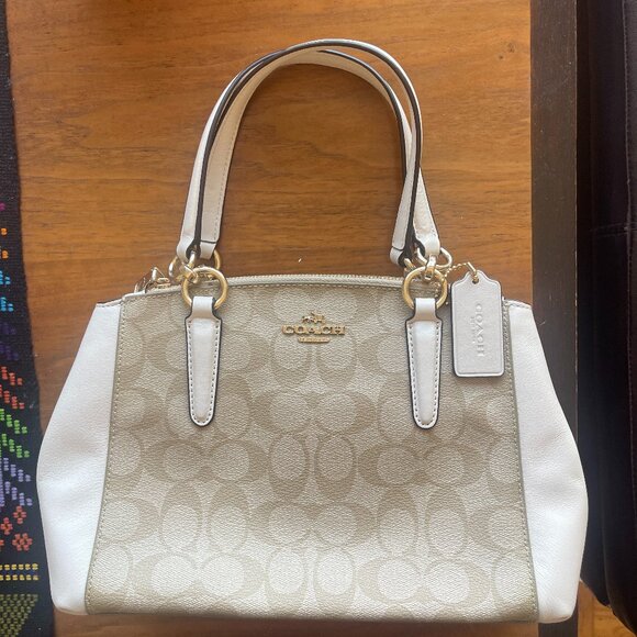 Like New Designer Purses - Picture 1 of 4